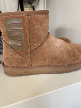 UGG Classic Mini II in Chestnut